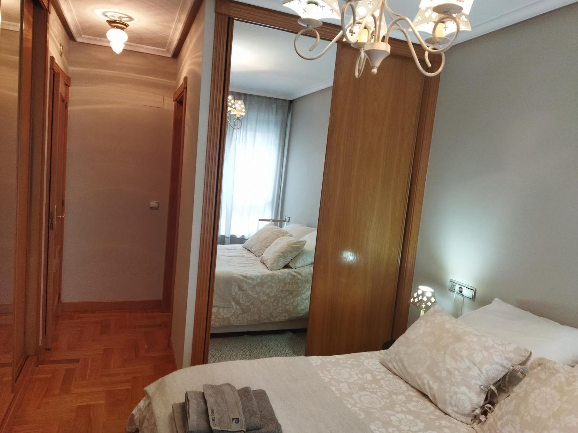 Centrico Apartamento Oviedo Parking Y Wifi Gratuitos Admite Mascotas Екстериор снимка